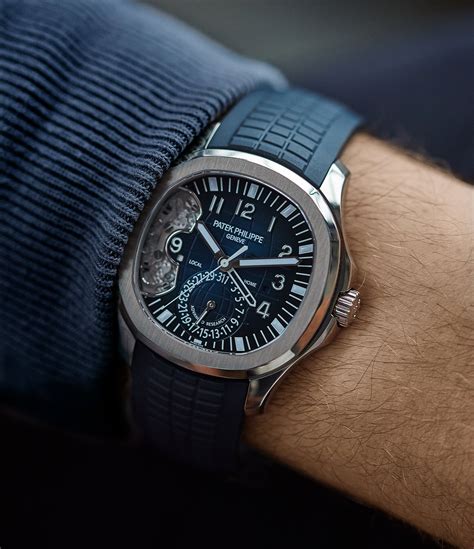 patek philippe aquanaut watch price